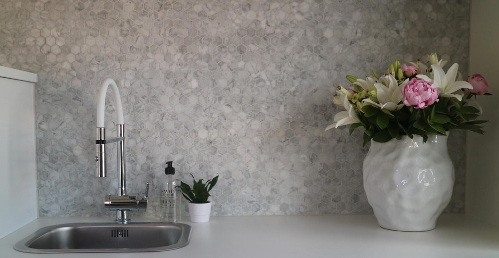 Naturstensmosaik White Marble Hexagon 30x30 MM - KakelExpress