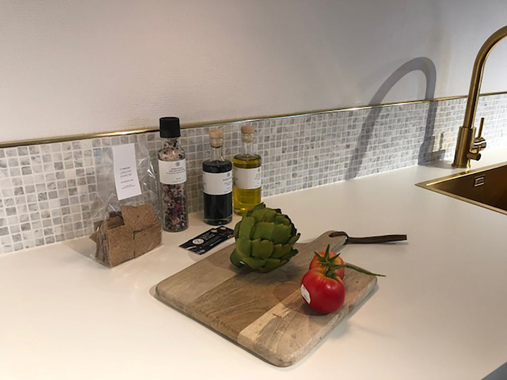 Naturstensmosaik White Marble Vit 15x15 MM - KakelExpress