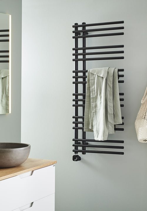 Handdukstork ARC Black 500x1200 Svart Noro - Noro - KakelExpress