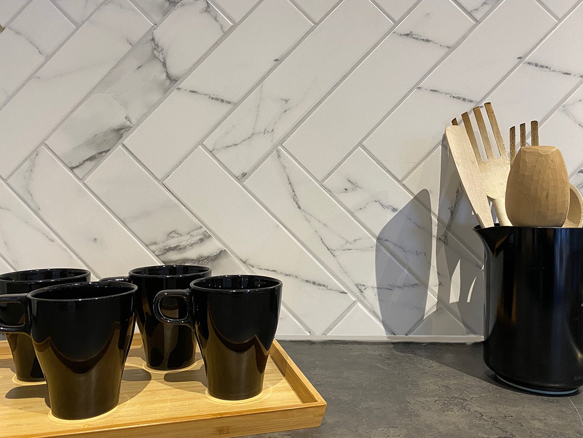 Tattoo Vit 7,5x30 CM Kakel - tidlöst - KakelExpress